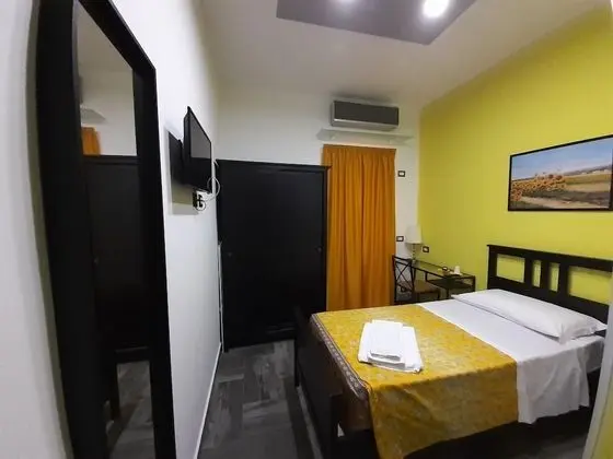 Tek Kişilik Oda, Avlu Manzaralı