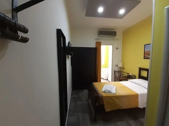 Tek Kişilik Oda, Avlu Manzaralı