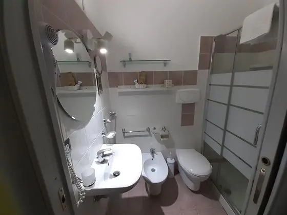 Tek Kişilik Oda, Avlu Manzaralı