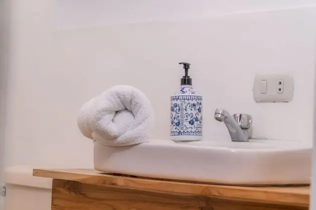 Tek Büyük Yataklı Oda, 2 Çift Kişilik Yatak