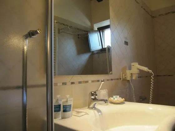 Comfort Tek Büyük Yataklı Oda, Engellilere Uygun, Bahçe Manzaralı