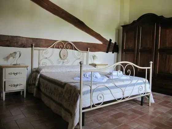 Standard Üç Kişilik Oda, Bahçe Manzaralı