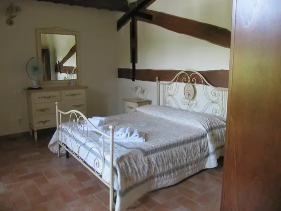 Standard Üç Kişilik Oda, Bahçe Manzaralı