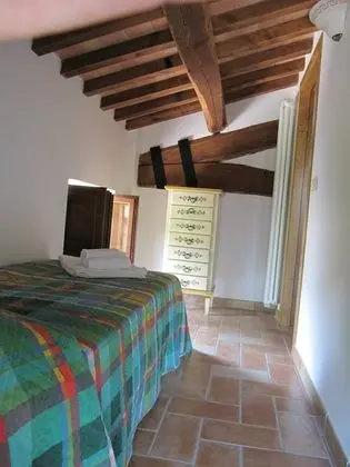 Standard Üç Kişilik Oda, Bahçe Manzaralı