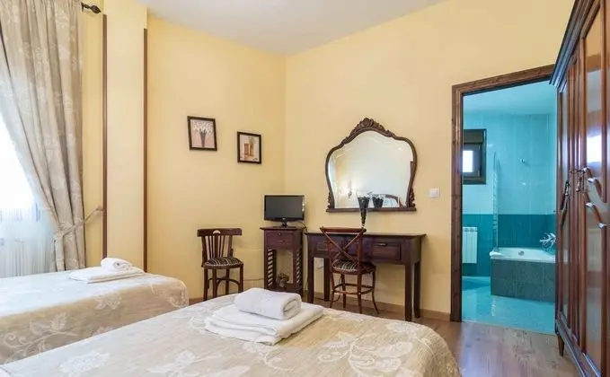 Tek Büyük Yataklı Oda