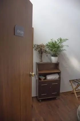 Basic Tek Büyük Yataklı Oda, Ortak Banyo