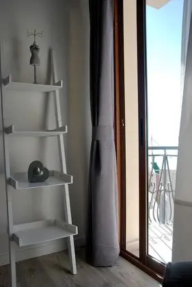 Tek Büyük Yataklı Oda, Balkon