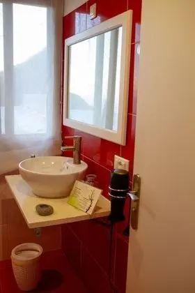 Tek Büyük Yataklı Oda, Balkon