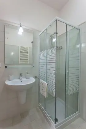 Tek Büyük veya İki Ayrı Yataklı Oda, Balkon