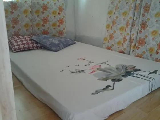 Economy Oda, 1 Büyük (Queen) Boy Yatak (Adorada Bedroom)