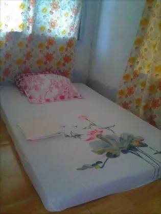 Economy Oda, 1 Büyük (Queen) Boy Yatak (Adorada Bedroom)