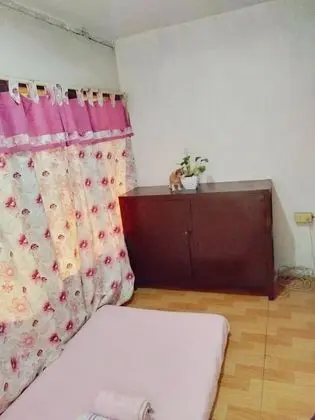 Economy Oda, 1 Büyük (Queen) Boy Yatak (Adorada Bedroom)