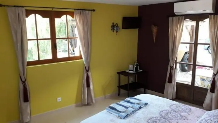 Tek Büyük Yataklı Oda, Deniz Manzaralı (Nerja)