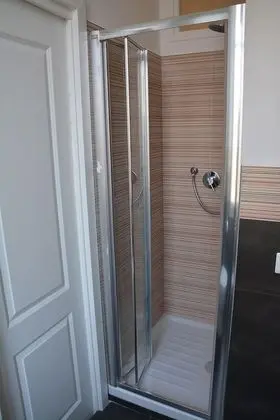 Tek Büyük Yataklı Oda, Özel Banyo