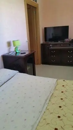 Basic Tek Büyük veya İki Ayrı Yataklı Oda, Ortak Banyo