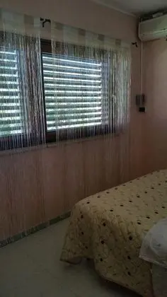 Basic Tek Büyük veya İki Ayrı Yataklı Oda, Ortak Banyo