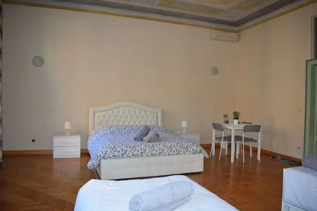 Üç Kişilik Oda