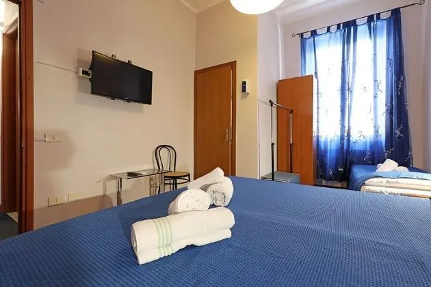 Üç Kişilik Oda, Banyolu/Duşlu