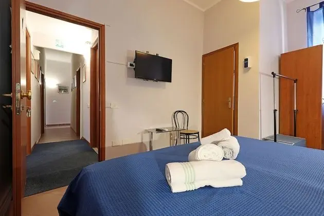 Üç Kişilik Oda, Banyolu/Duşlu