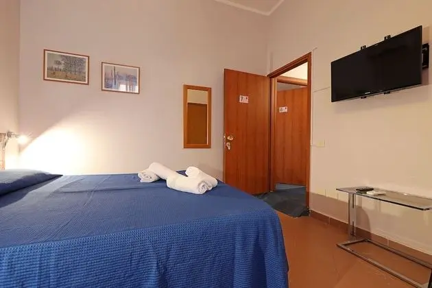 Üç Kişilik Oda, Banyolu/Duşlu