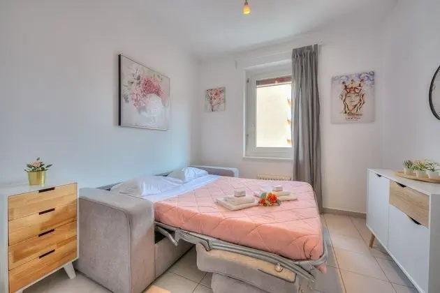 Family Apart Daire, 1 Çift Kişilik Yatak ve Çekyat (Casa Rosa)