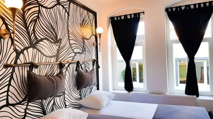 Design Tek Büyük veya İki Ayrı Yataklı Oda