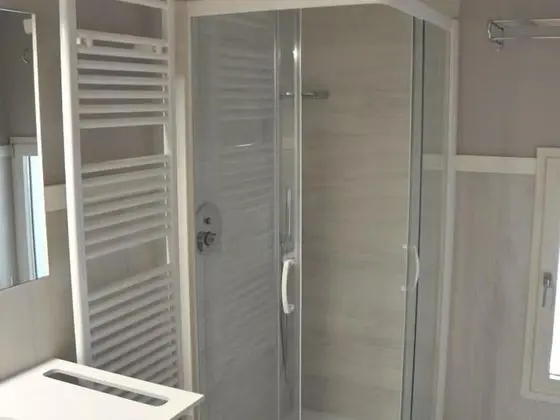Comfort Tek Büyük Yataklı Oda, Banyolu/Duşlu (Camera Matrimoniale 2)