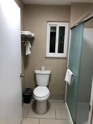 Basic Oda, 1 En Büyük (King) Boy Yatak