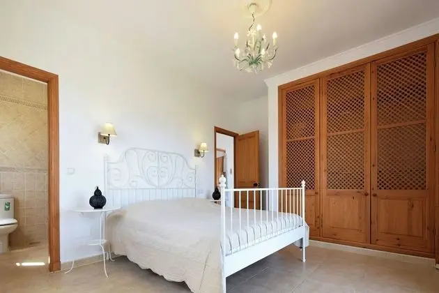 Villa, 4 Yatak Odası, Kişiye Özel Havuzlu