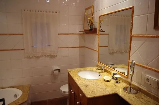 Basic Tek Büyük Yataklı Oda