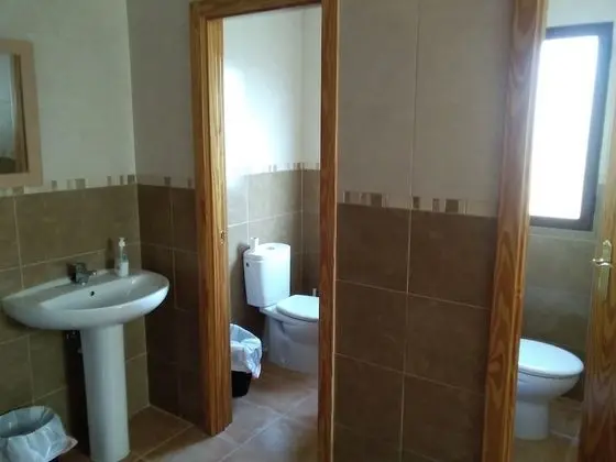 Tek Büyük Yataklı Oda, Ortak Banyo