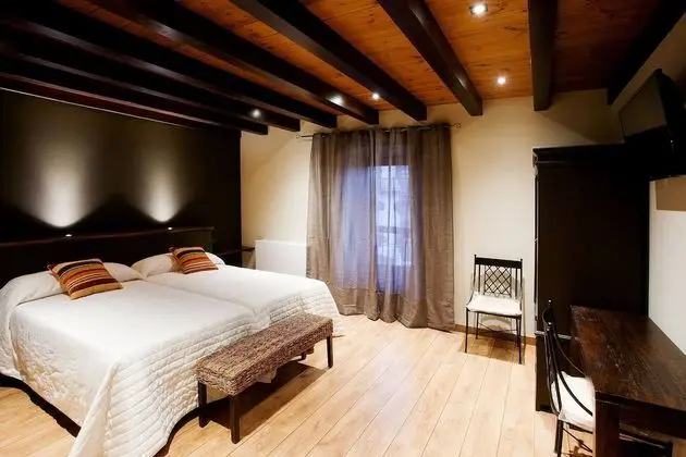 Tek Büyük veya İki Ayrı Yataklı Oda, Balkon