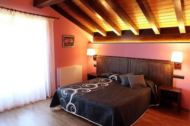 Tek Büyük Yataklı Oda, Balkon, Dağ Manzaralı