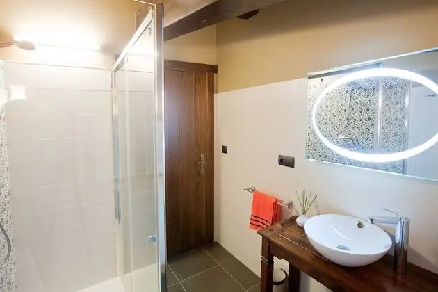 Tek Büyük Yataklı Oda, Balkon, Dağ Manzaralı