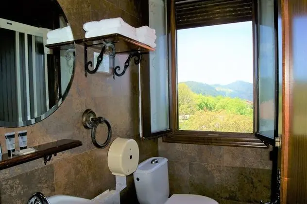 Oda, Banyolu/Duşlu, Dağ Manzaralı