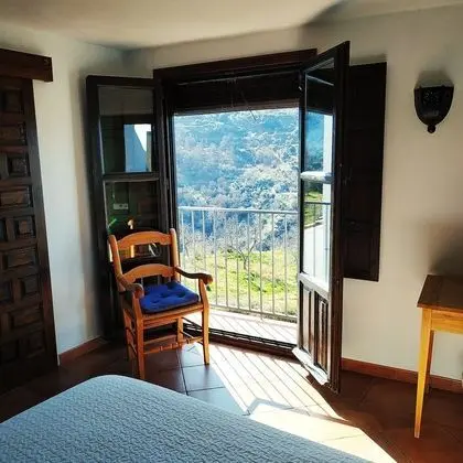 Panoramic Tek Büyük Yataklı Oda