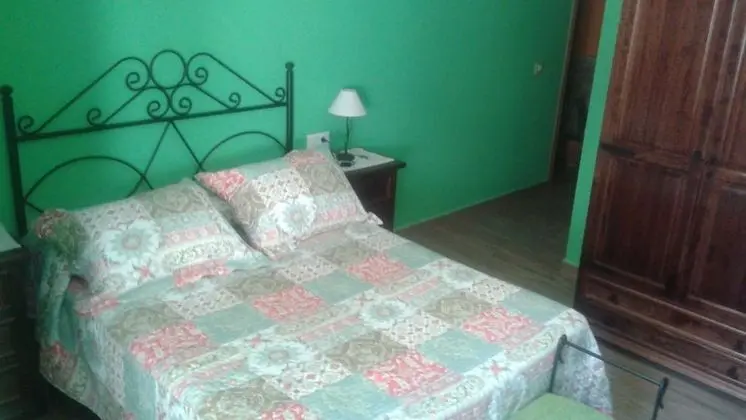 Tek Büyük Yataklı Oda, Dağ Manzaralı