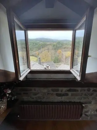 Kır Evi, Banyolu/Duşlu, Dağ Manzaralı