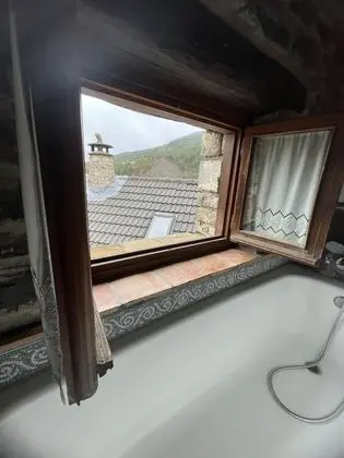 Kır Evi, Banyolu/Duşlu, Dağ Manzaralı