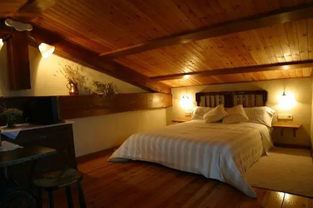 Standard Üç Kişilik Oda, 1 Yatak Odası, Banyolu/Duşlu, Bahçe Manzaralı