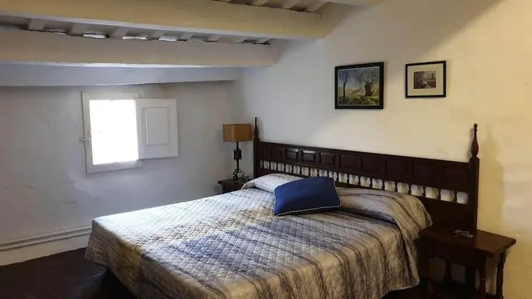 Tek Büyük Yataklı Oda, Ortak Banyo (2 Double beds)