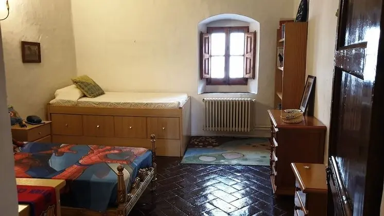 Üç Kişilik Oda, Ortak Banyo