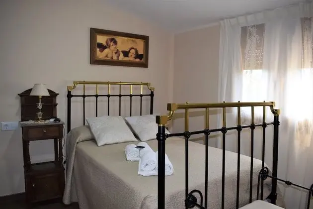 Traditional Tek Büyük Yataklı Oda