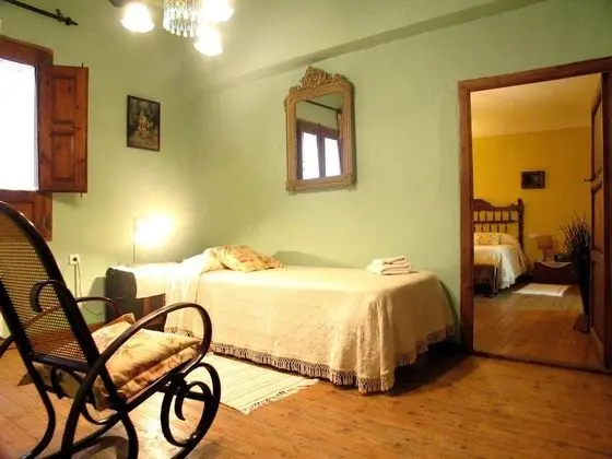 Family Oda (Suite La Vega)