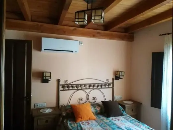 Tek Büyük Yataklı Oda, 1 Çift Kişilik Yatak