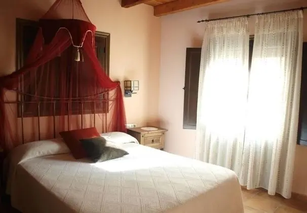 Tek Büyük Yataklı Oda, 1 Çift Kişilik Yatak