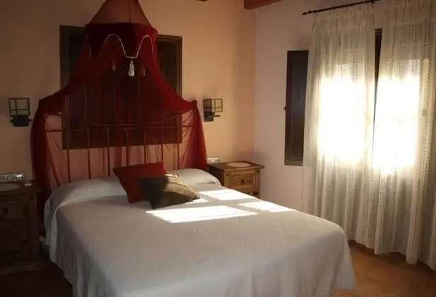 Tek Büyük Yataklı Oda, 1 Çift Kişilik Yatak