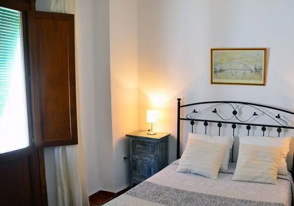 Comfort Tek Büyük veya İki Ayrı Yataklı Oda