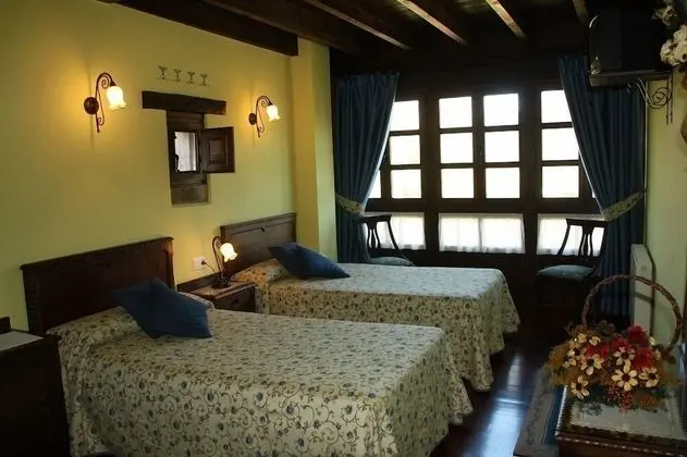 Tek Büyük Yataklı Oda, Özel Banyo, Dağ Manzaralı