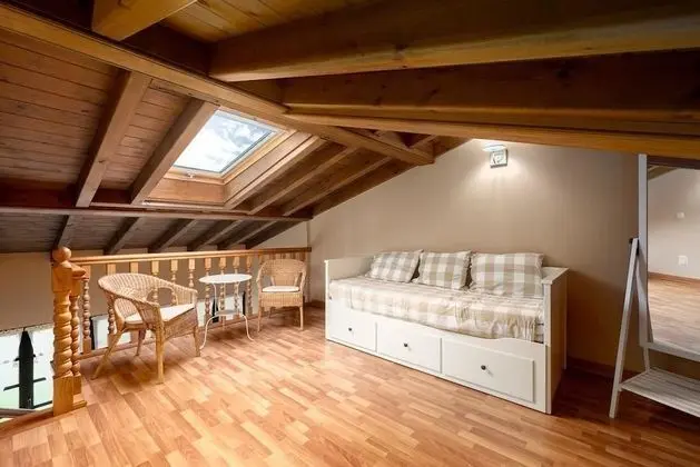 Ev, 4 Yatak Odası, Avlu